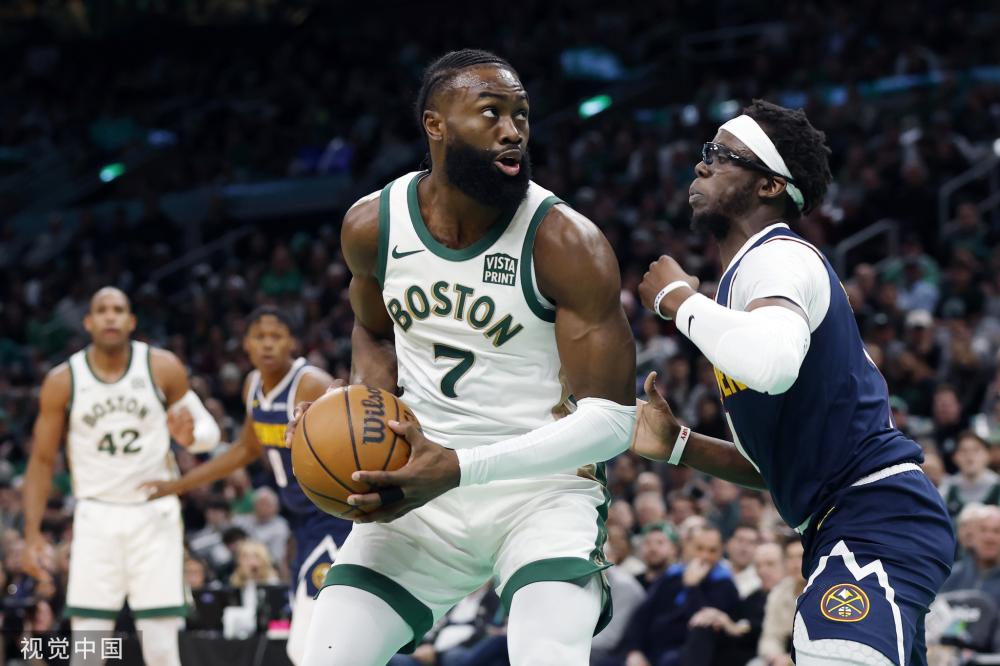 次资格赛中 次资格赛中