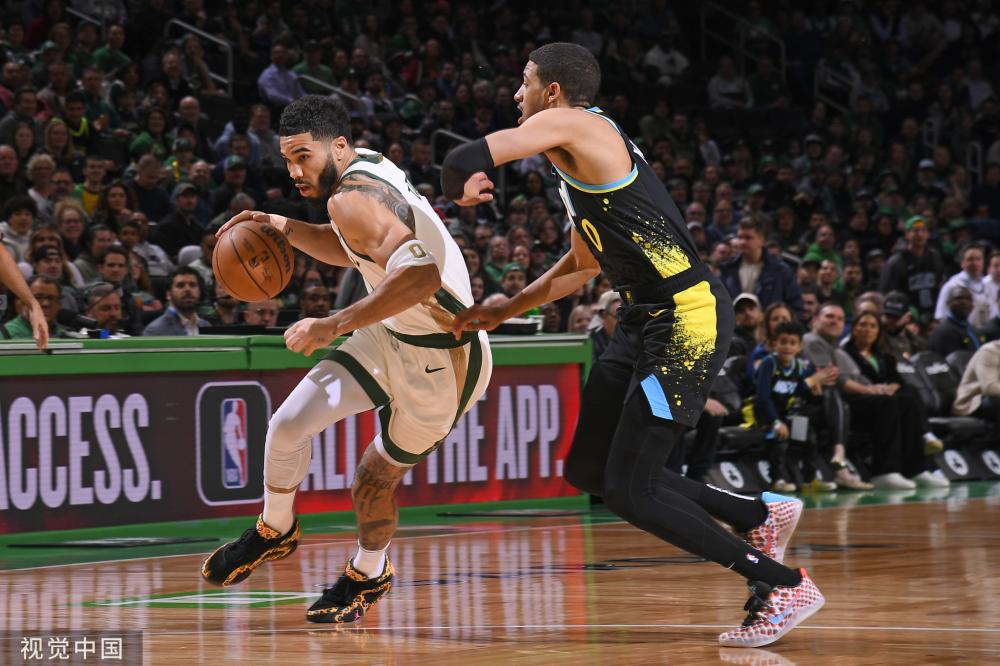 在主场占据 在主场占据