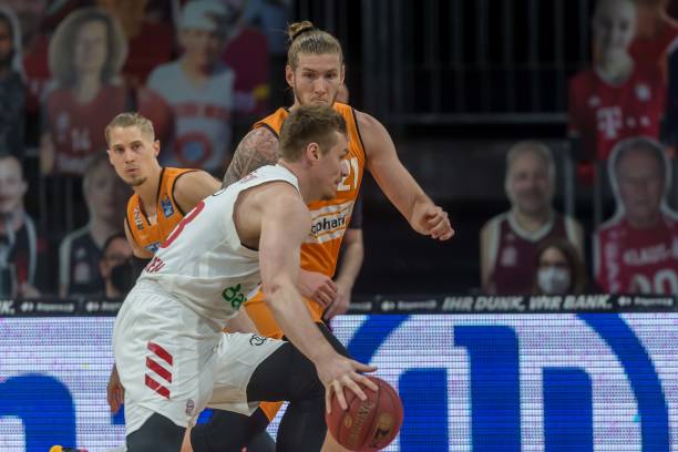 战术发挥 战术发挥